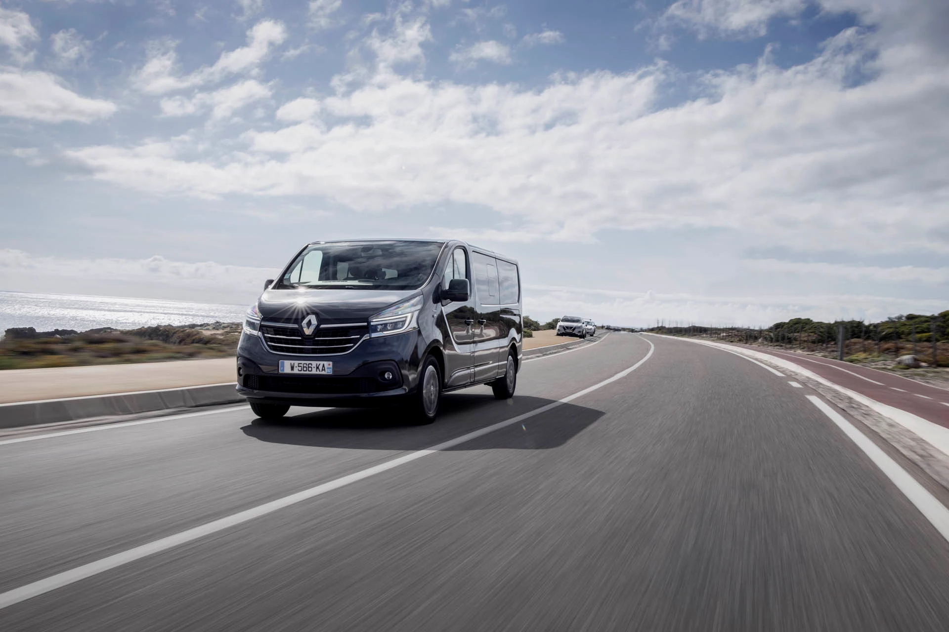 2 2019 New Renault TRAFIC Spaceclass Press Tests In Portugal