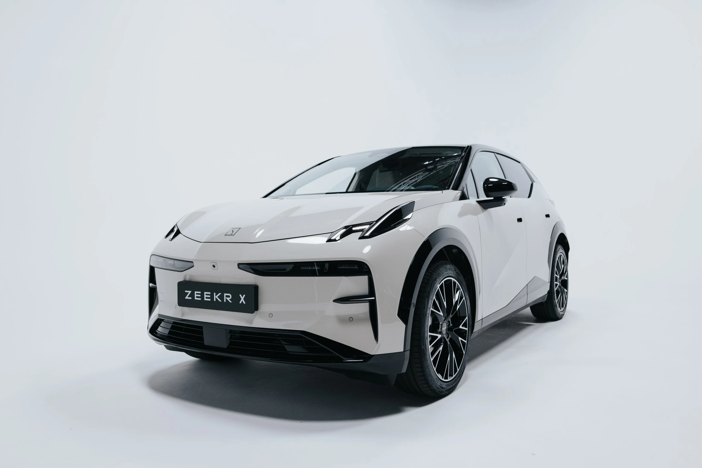 Zeekr X 2025 Studio Front