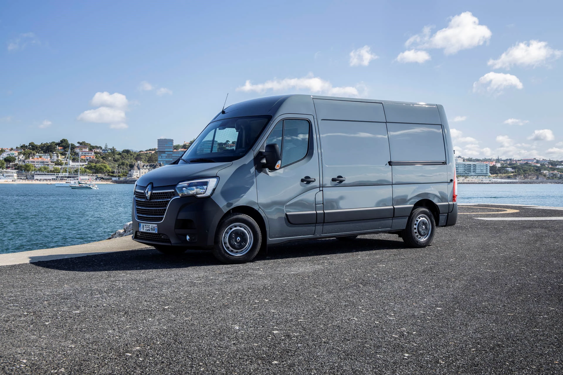 6 2019 New Renault MASTER Press Tests In Portugal