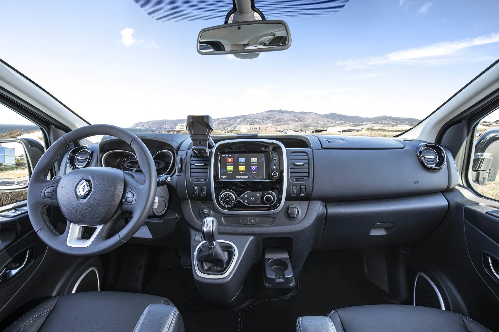 13 2019 New Renault TRAFIC Press Tests In Portugal