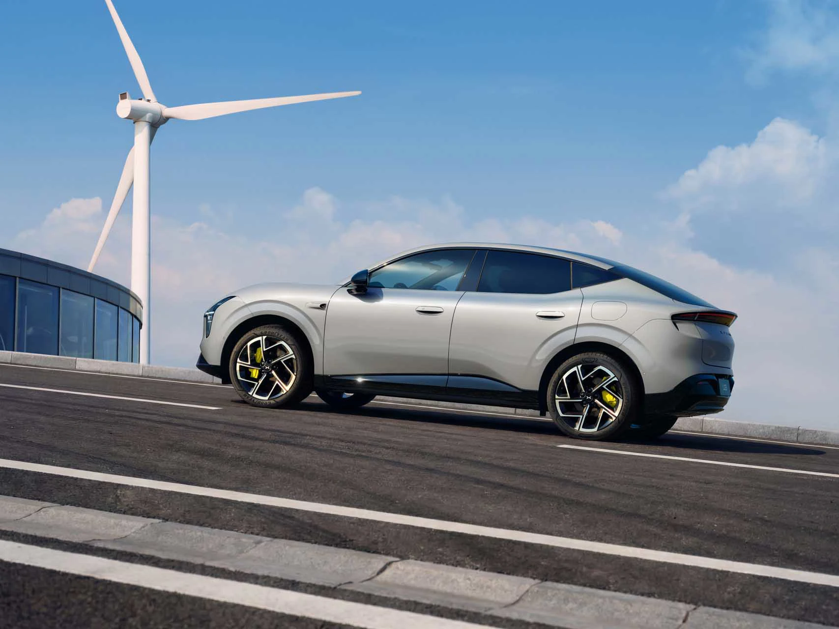 Gray REEV Urban 1