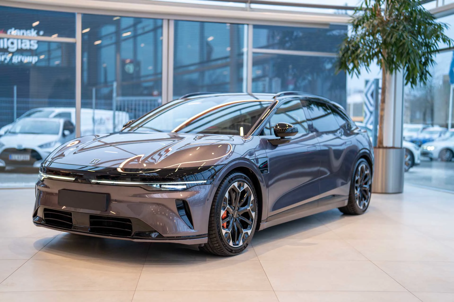 Bilguiden Zeekr 7GT8