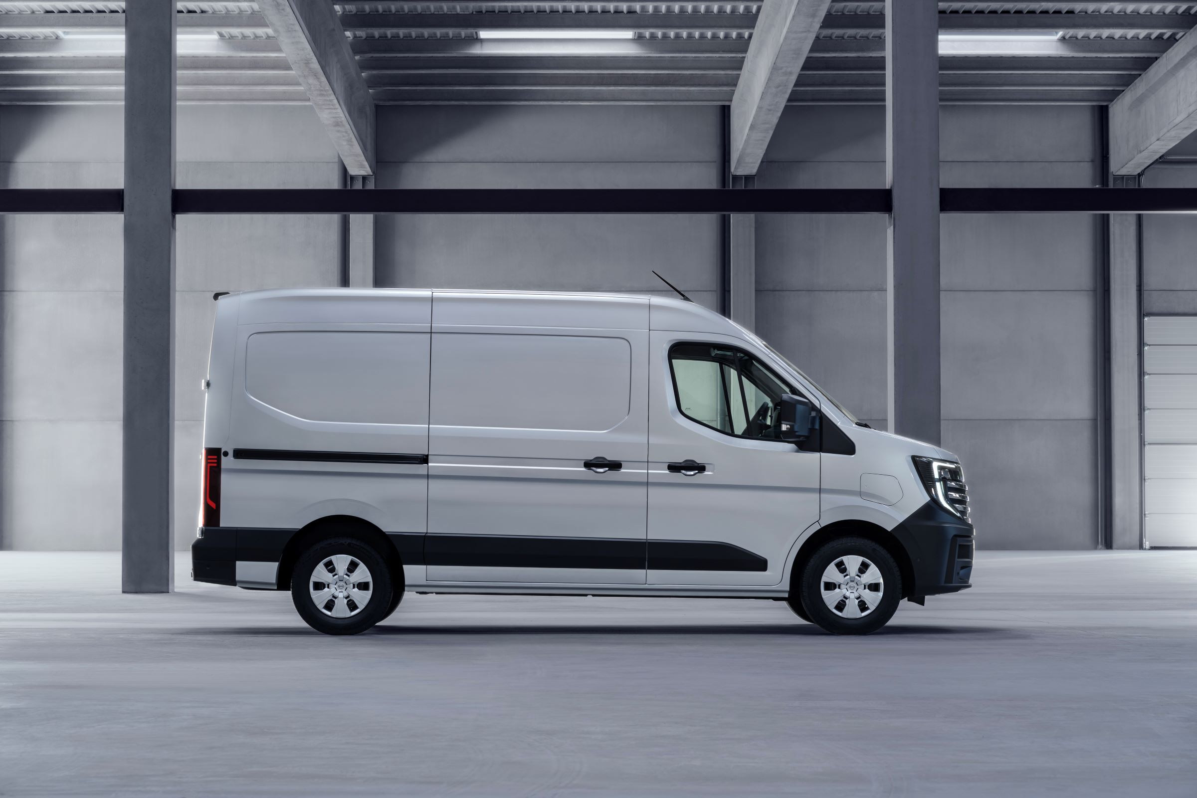 Nissan Interstar 2025 EV Fra Siden