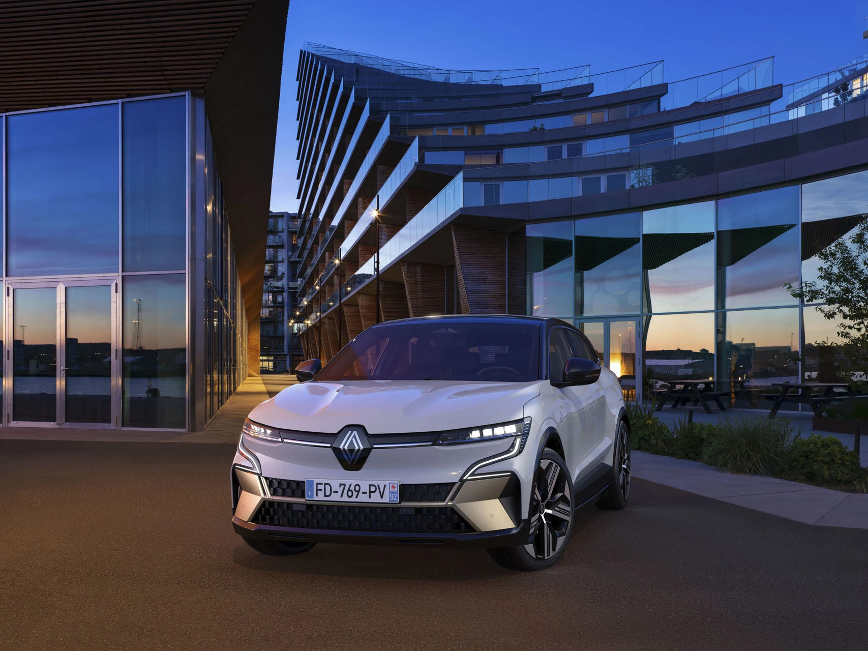 2021 New Renault Mgane E TECH Electric Urban (6)