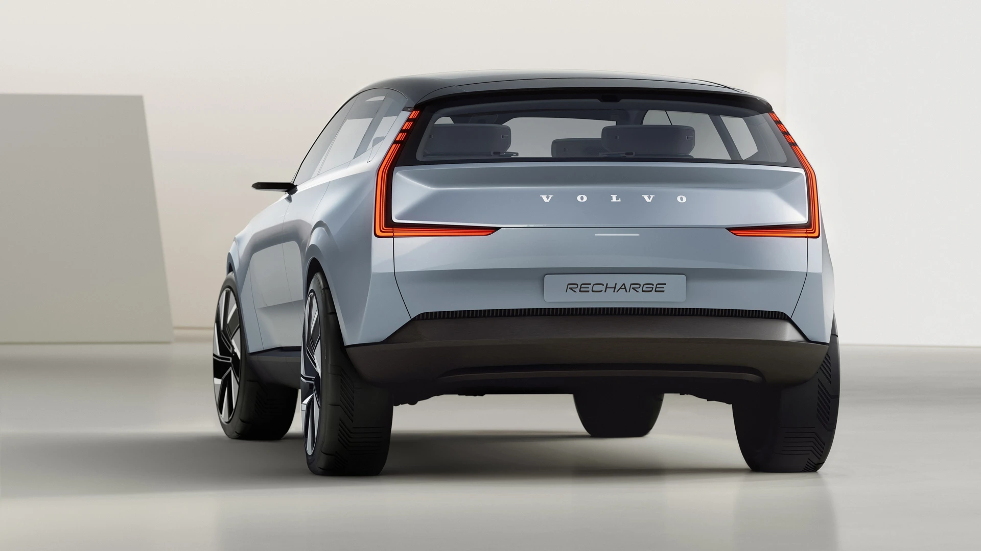 Volvo Concept Recharge Rear