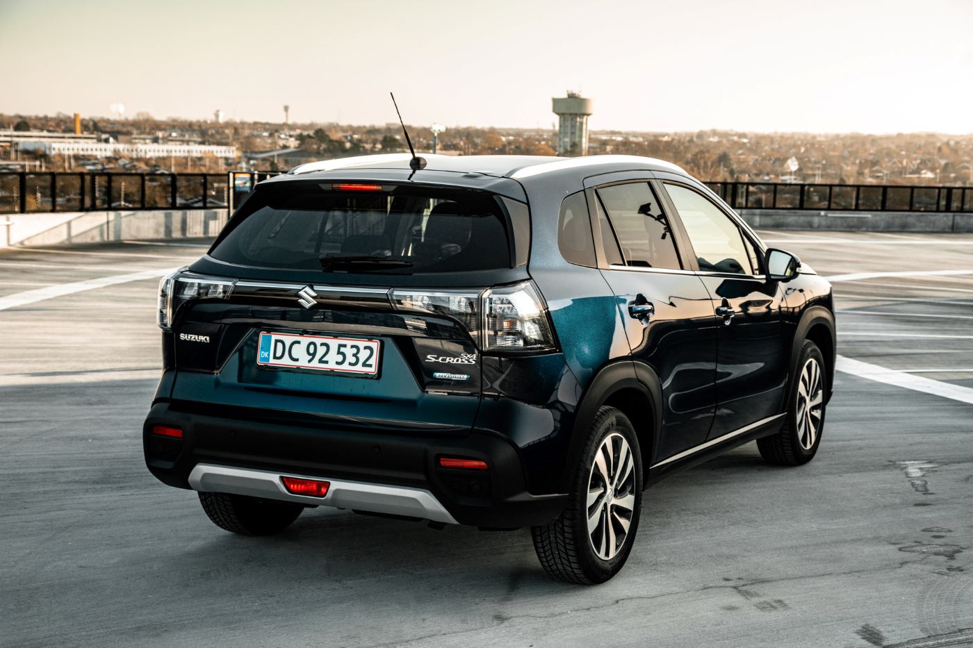 Suzuki S Cross 2025 Parkeret Bagfra