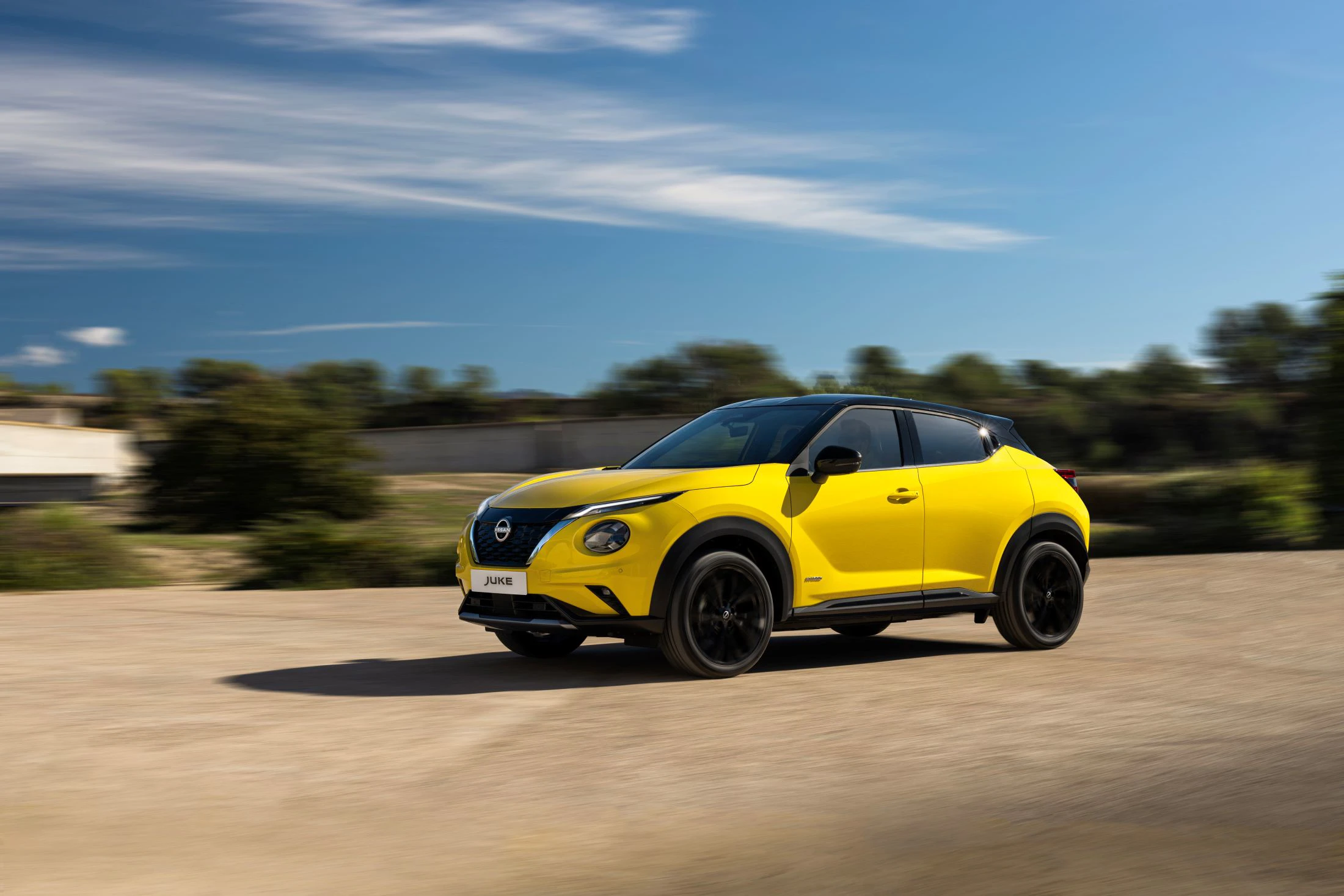 Nissan Juke 2024 Koerende Side