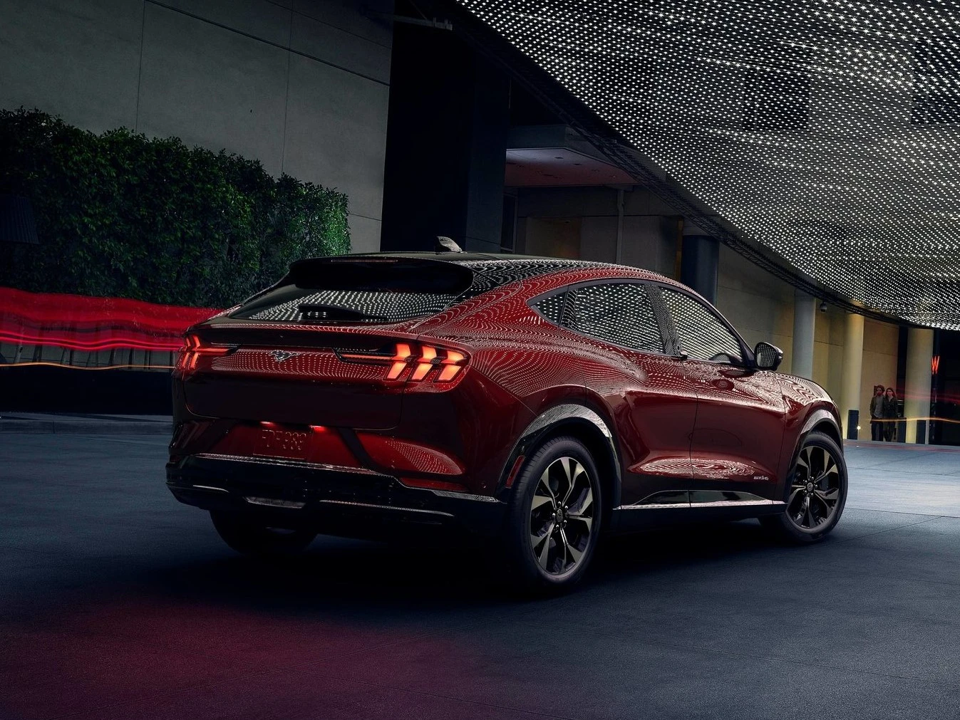 Ford Mustang Mach E 2021 1600 30