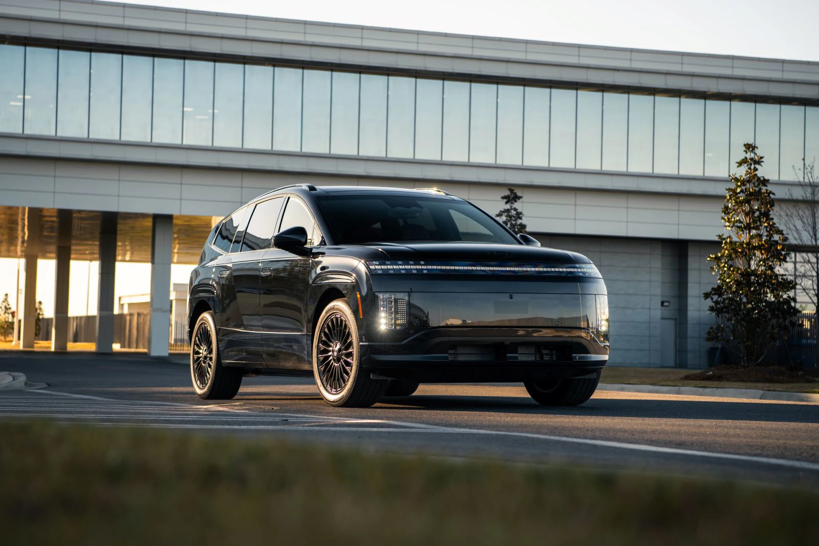 Hyundai IONIQ 9 2026 Black Ink Skraa Forfra