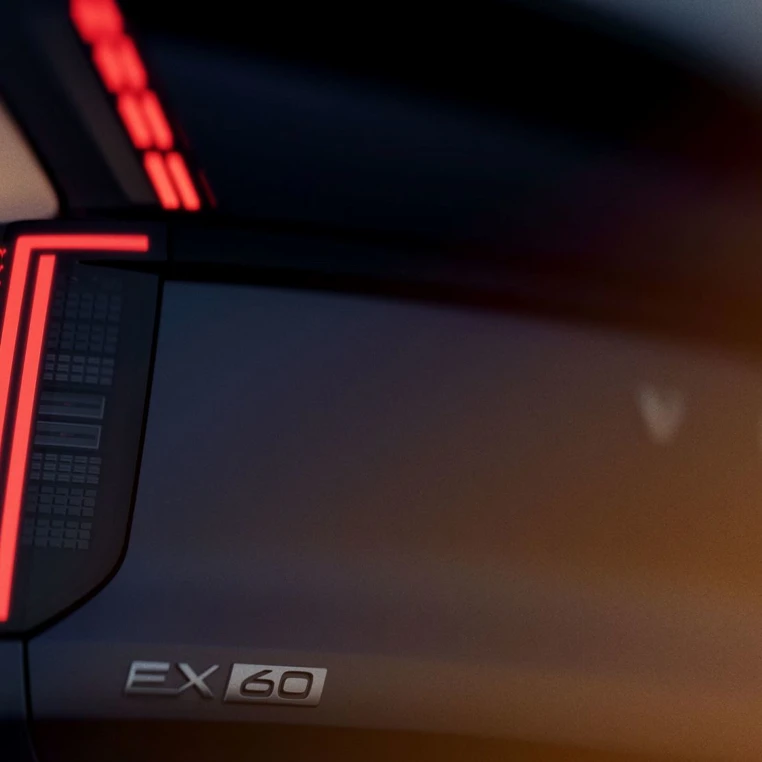 Volvo EX60 2025 Teaser 2