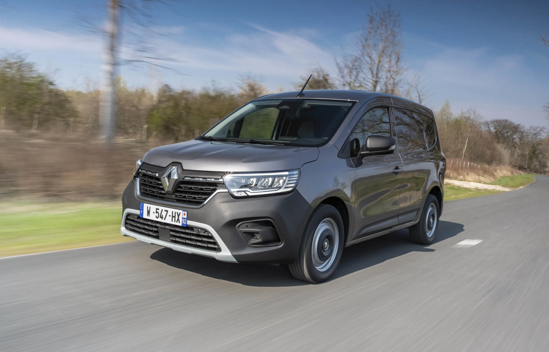 2021 New Renault Kangoo Van Tests Drive