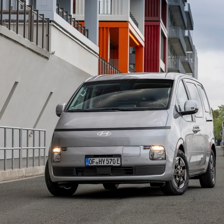 Hyundai STARIA Cargo 2026 Forfra