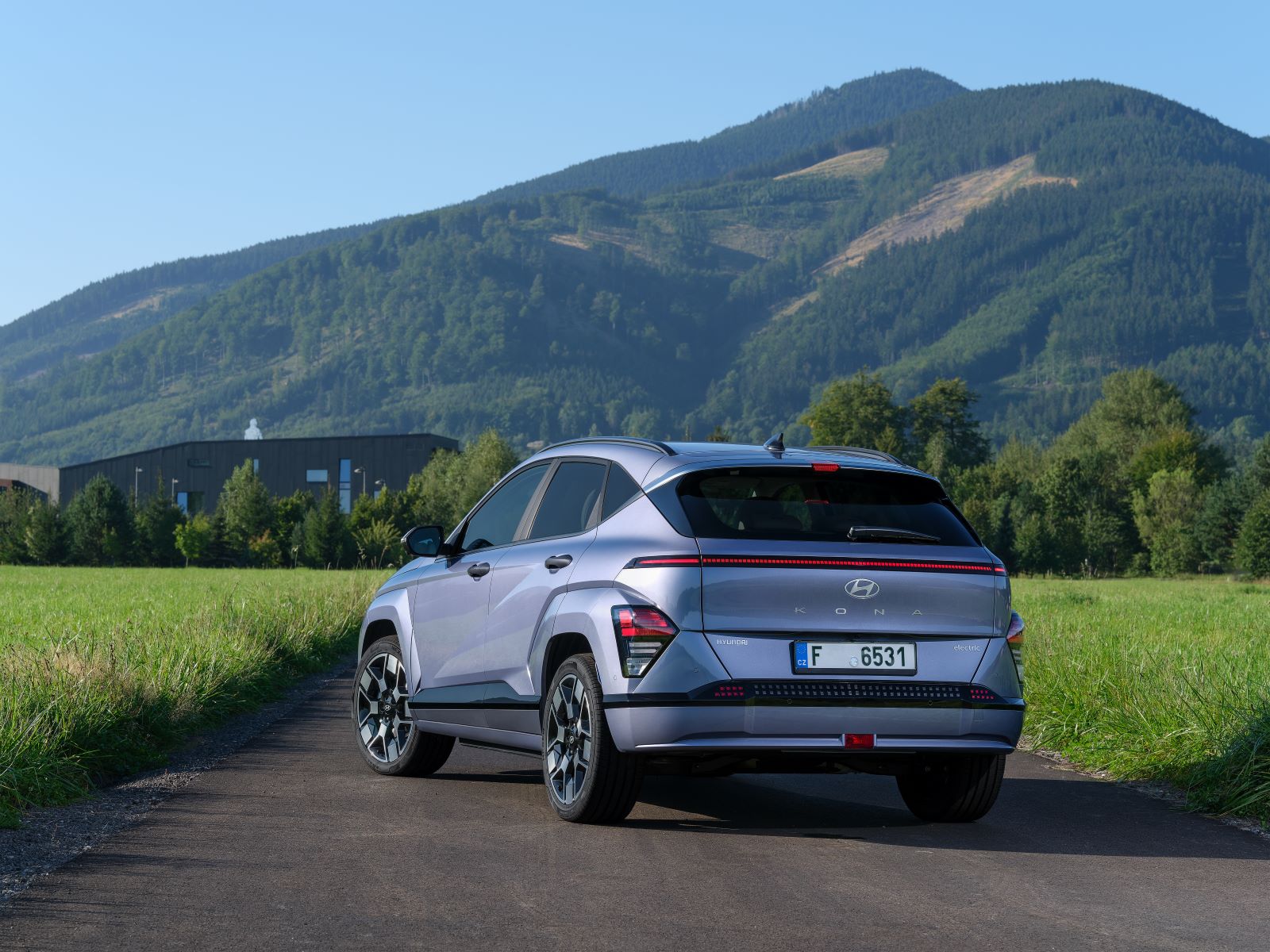 Hyundai Kona Electric 2025 Parkeret Bagfra