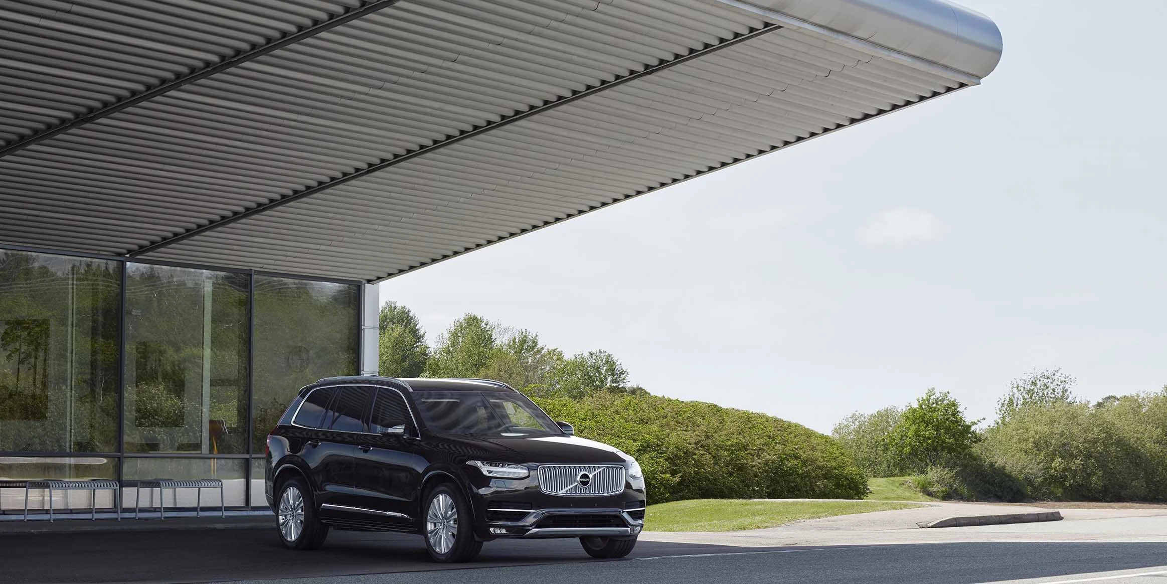254948 Volvo XC90 Armoured