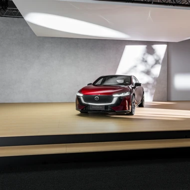 Mazda6e 2025 Foran Afstand