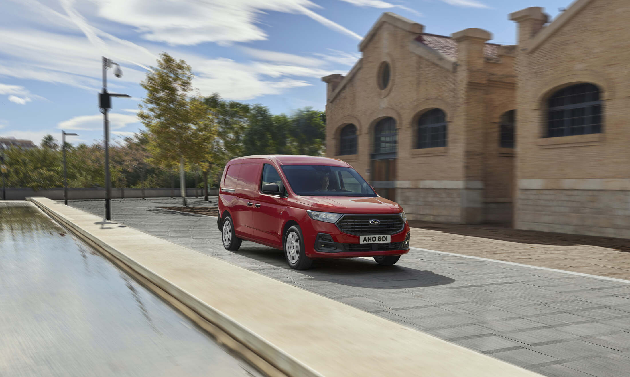 Ford Transit Connect 2024 Parkeret
