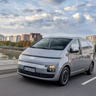 Hyundai STARIA Cargo 2026 Skraa Forfra