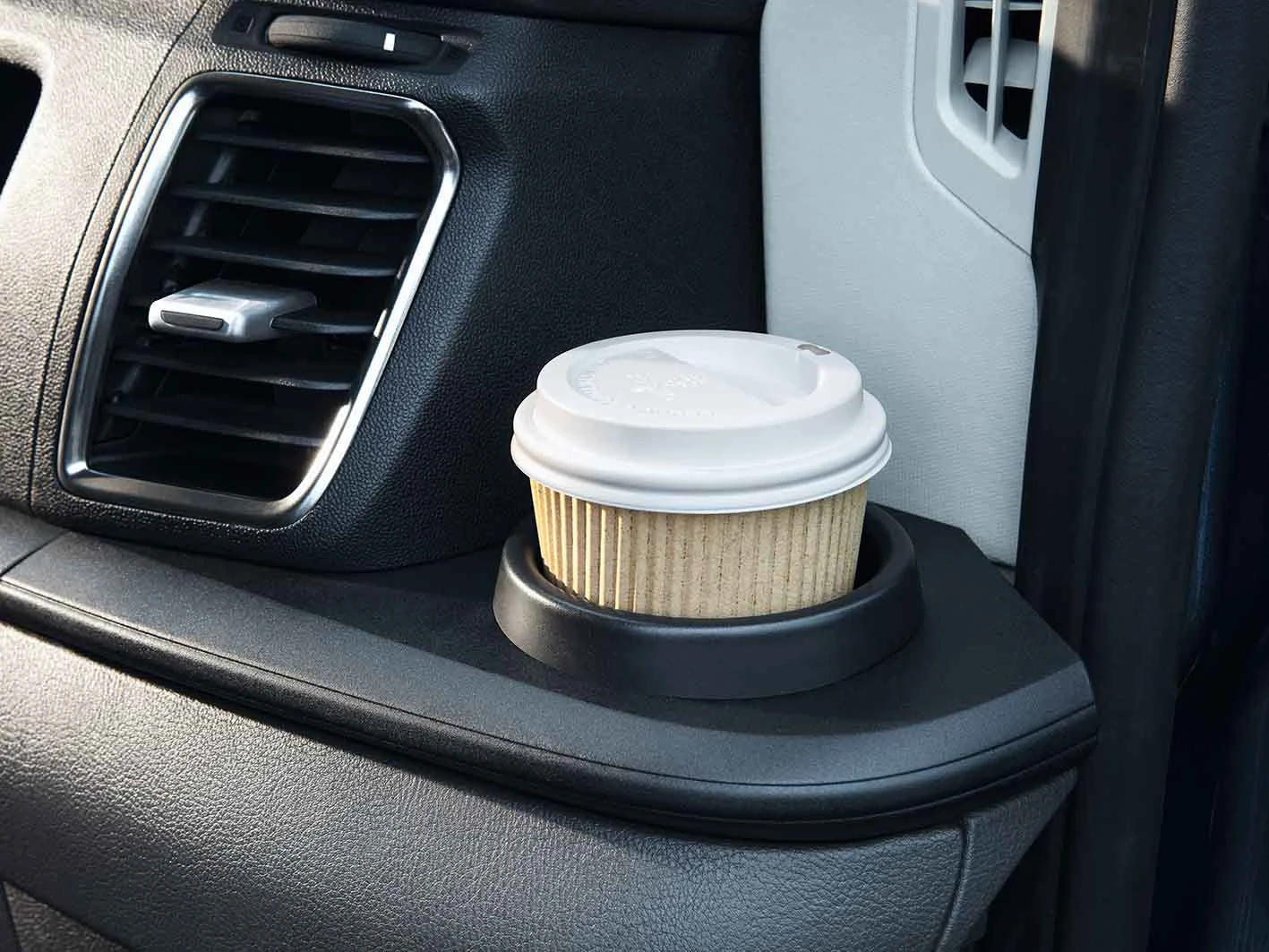 Ford Transit Ladvogn 2019 Interioer Kopholder