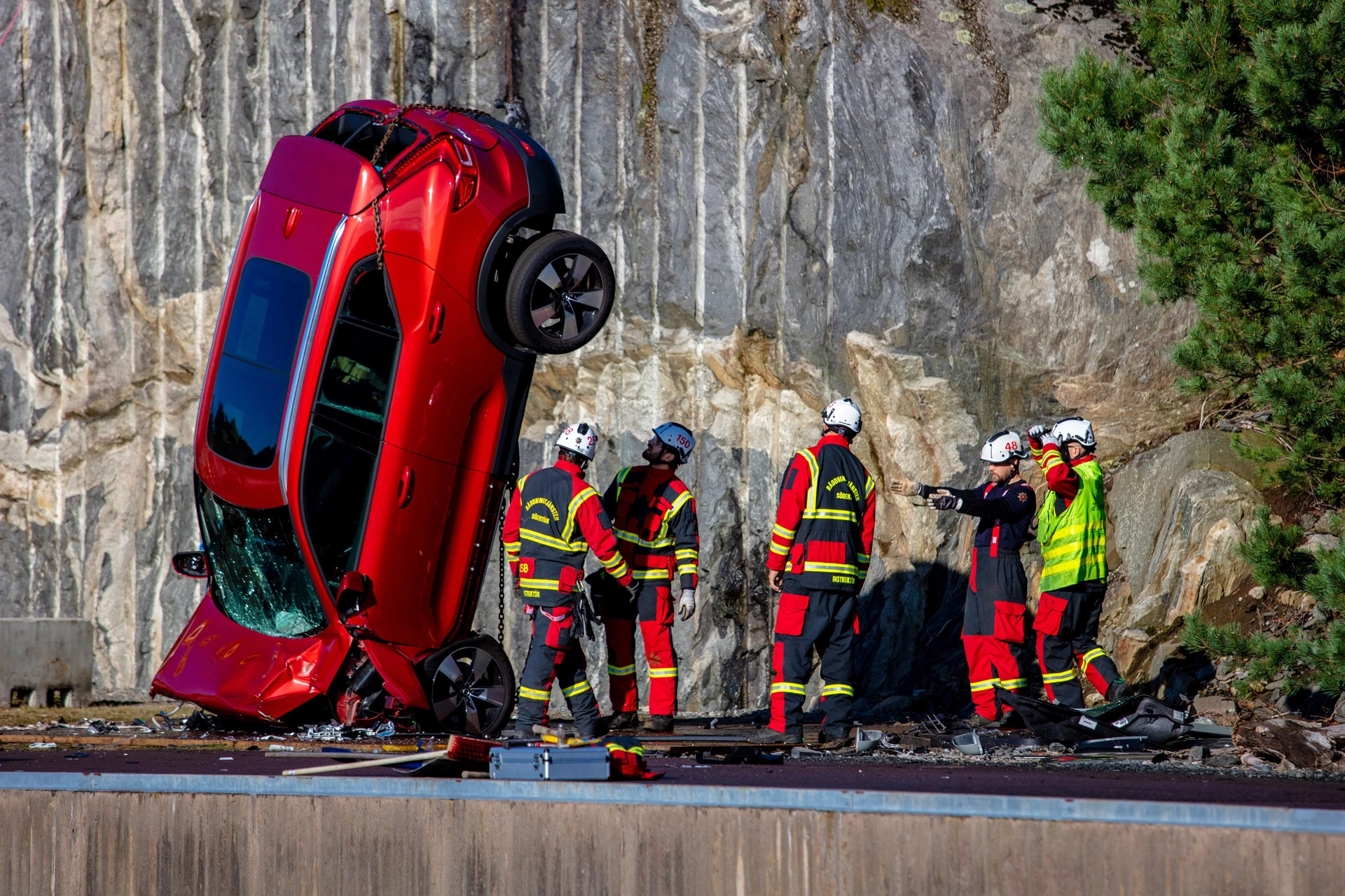 Volvo Cars Drops New Cars From 30 Metres To Help Rescue Services Save