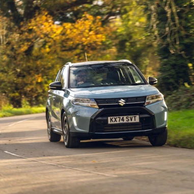 Suzuki Vitara 2025 Koerende Forfra