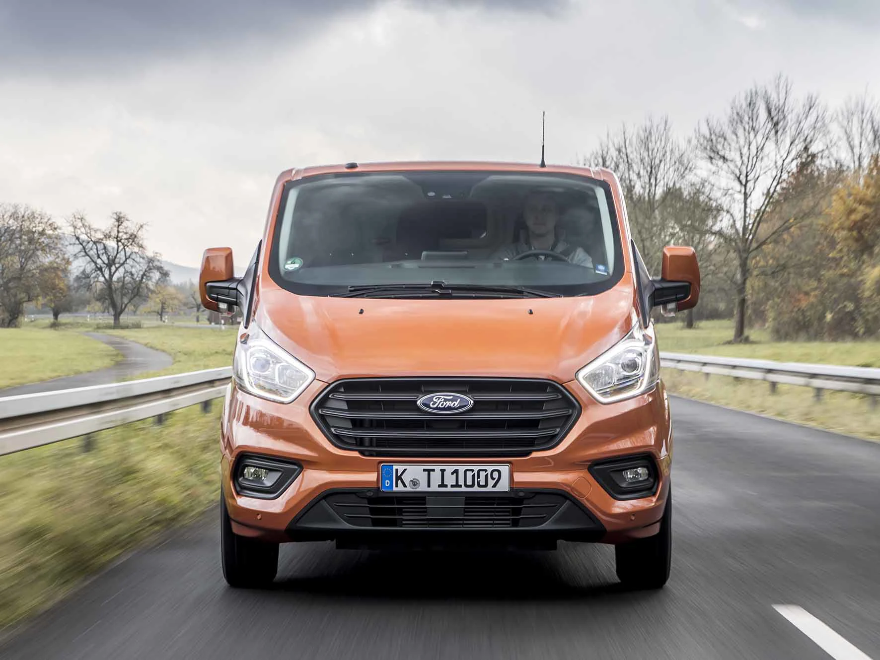 Ford Transit Custom 2019 Eksterioer Forlygter