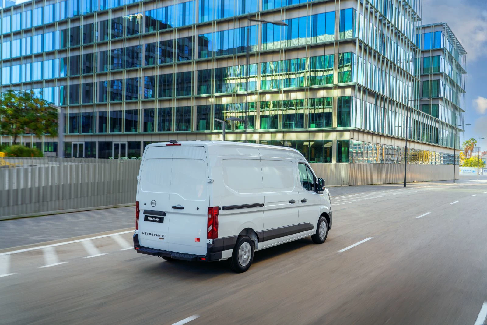 Nissan Interstar 2025 Koerende Bagfra