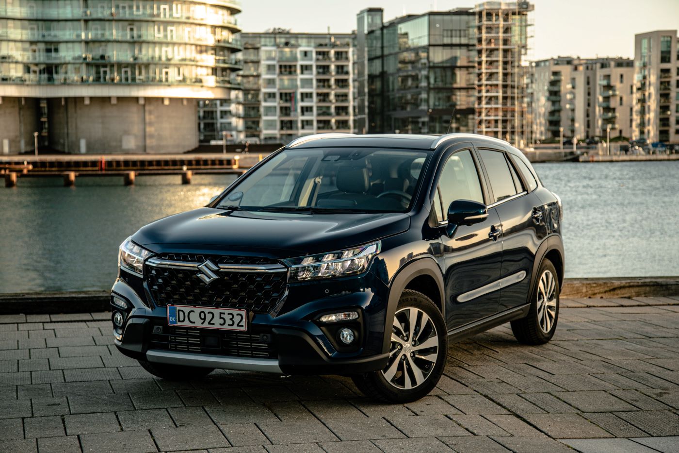 Suzuki S Cross 2025 Skraa Forfra