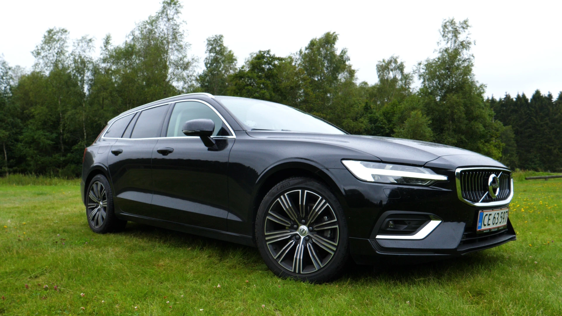 Volvo V60 Forfra