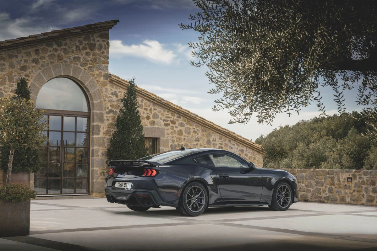 Ford Mustang 2024 Dark Horse Bagfra