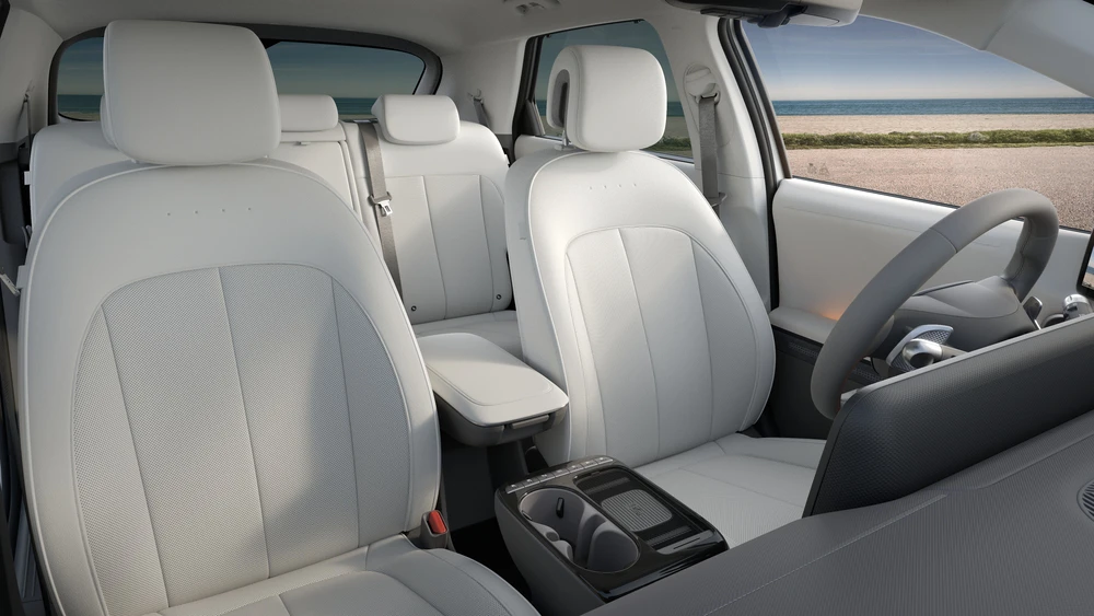 Hyundai IONIQ 5 2025 Hvide Forsæder