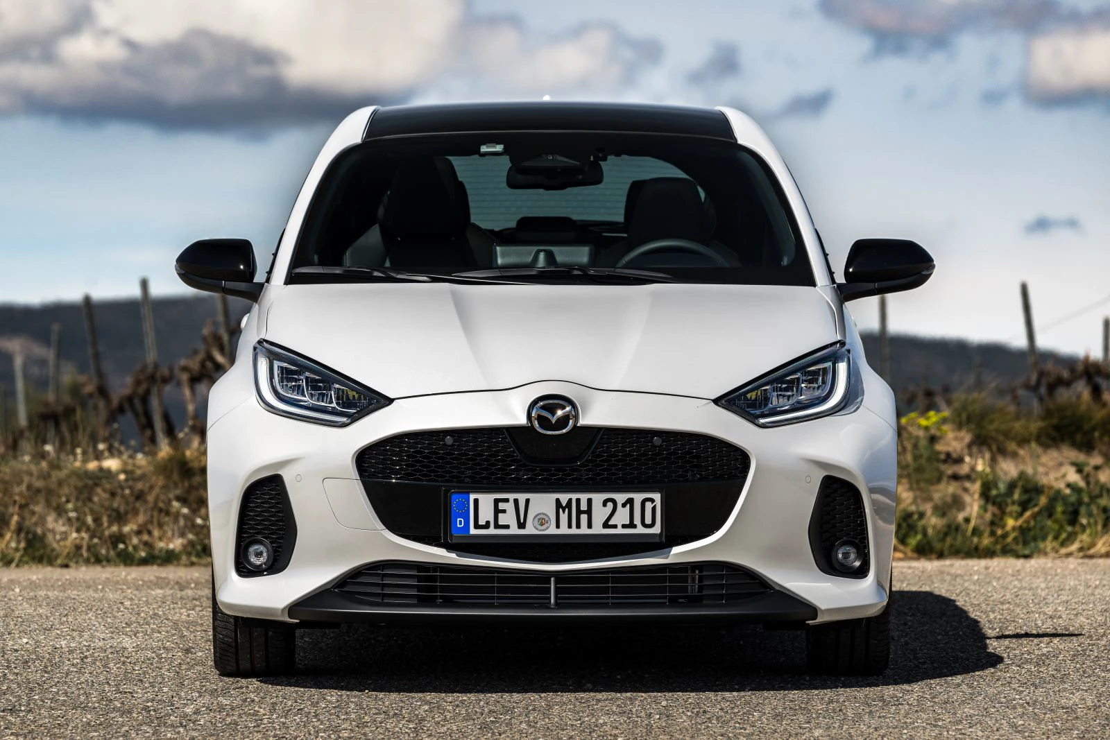 Mazda2 Hybrid 2024 Front