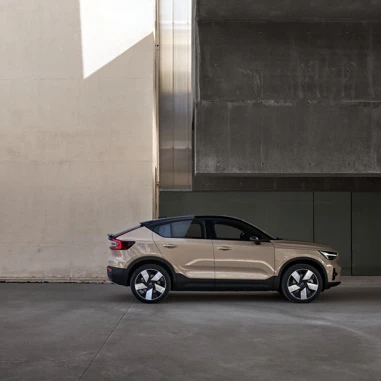 Volvoec40 2025 H Side