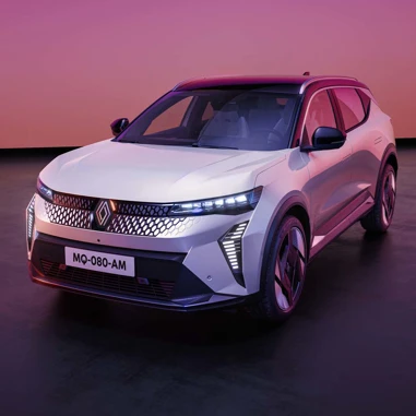 Renault Scenic Iconic 2024 Studie Skraa