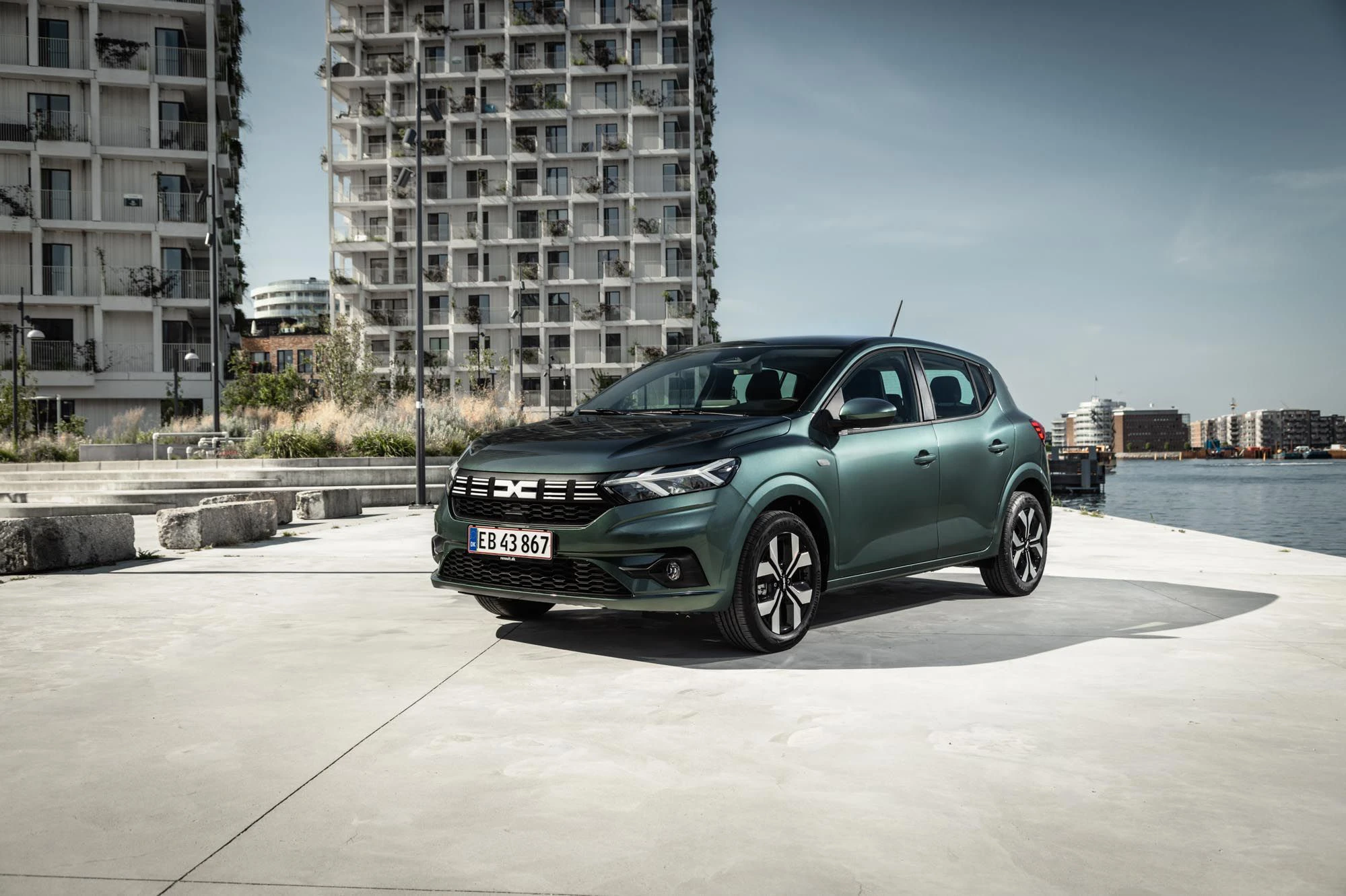 Dacia Sandero 2024 Skraa Forfra