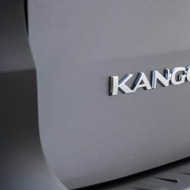 2021 New Renault Kangoo Van Tests Drive (15)