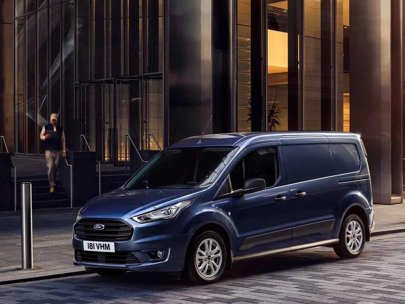 Ford Transit Connect Eksterioer 2019 Moerkeblaa Varebil