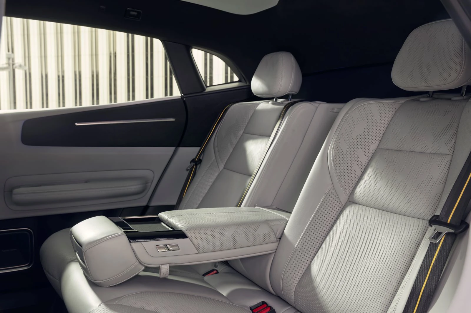 Polestar 4 2025 Bagsaeder