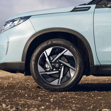 Suzuki Vitara 2025 Forhjul