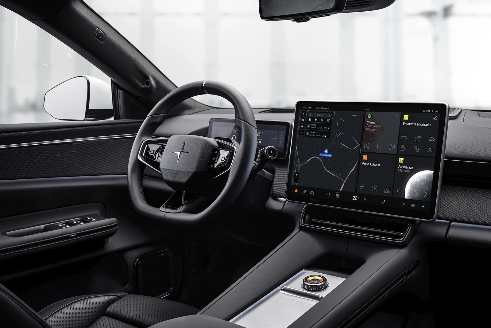 Polestar 4 SUV Infotainment