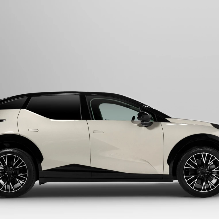 Zeekr X 2025 Studio Side