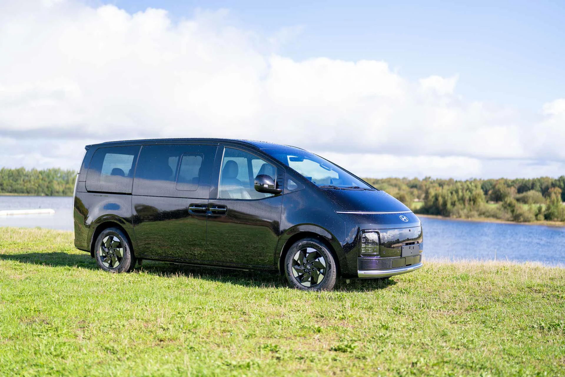Bilguiden Hyundai Staria6