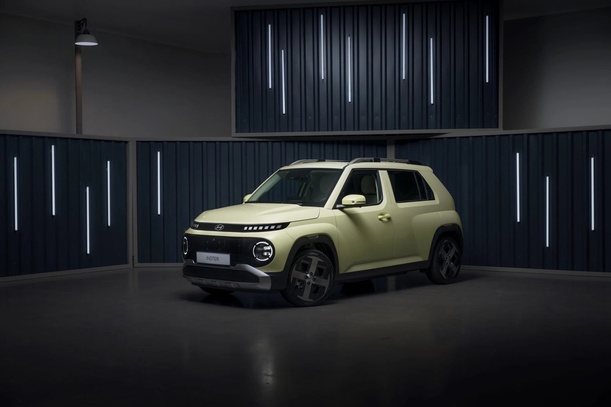 Hyundai INSTER 2025 Skraa Hoejre