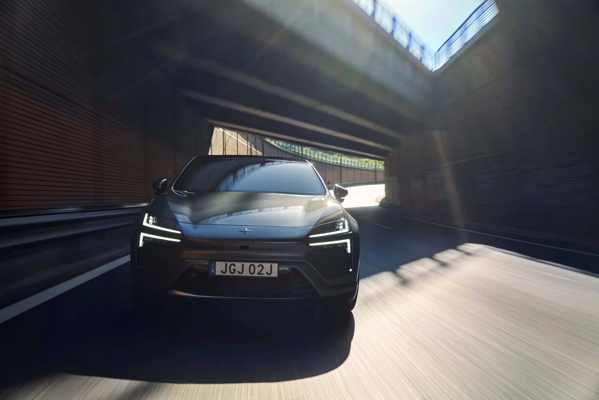 Polestar 4 2025 Koerende Taet