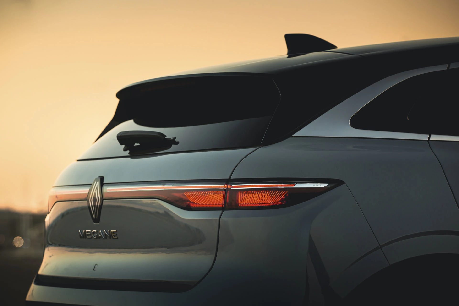 2021 New Renault Mgane E TECH Electric Nature (4)