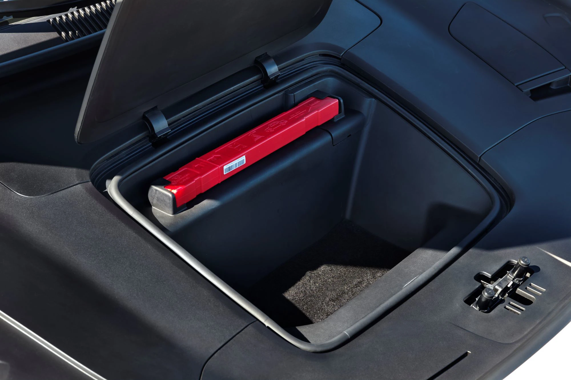 Polestar 4 2025 Aaben Frunk