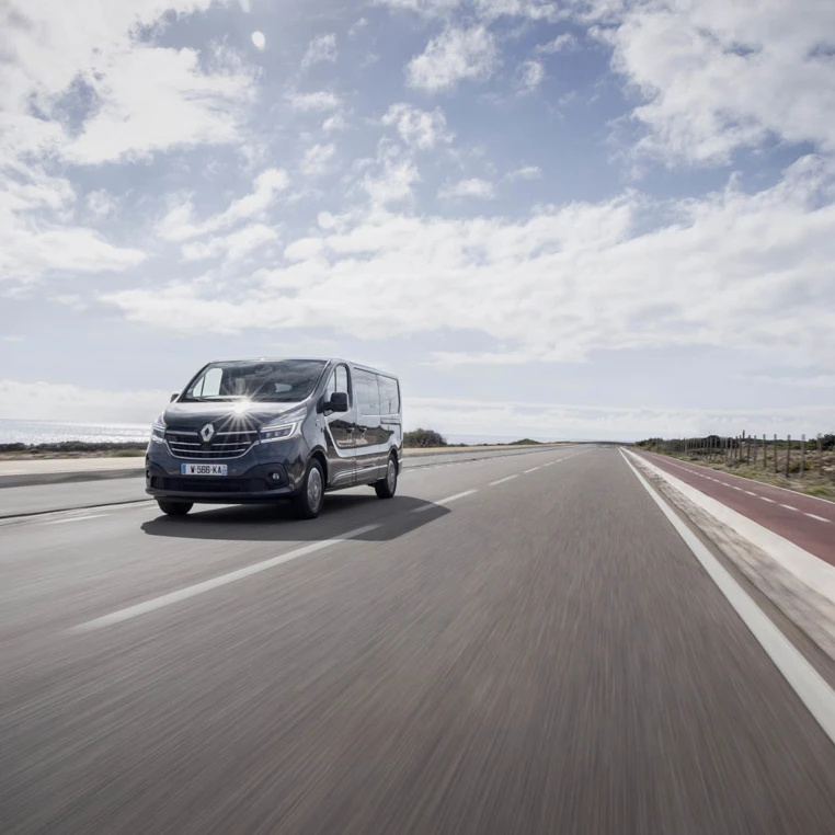 1 2019 New Renault TRAFIC Spaceclass Press Tests In Portugal