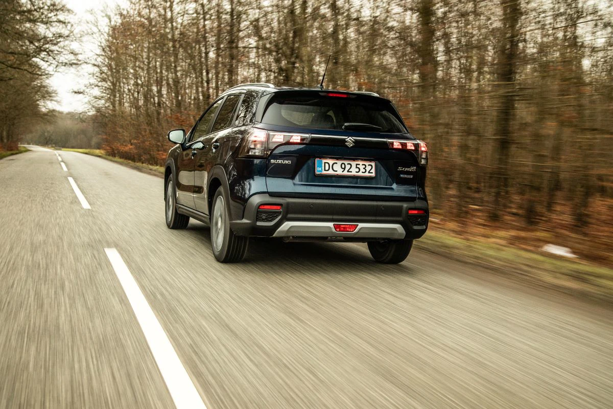 Suzuki S Cross 2025 Bagfra