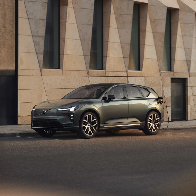 Volvo EX60 Opladning