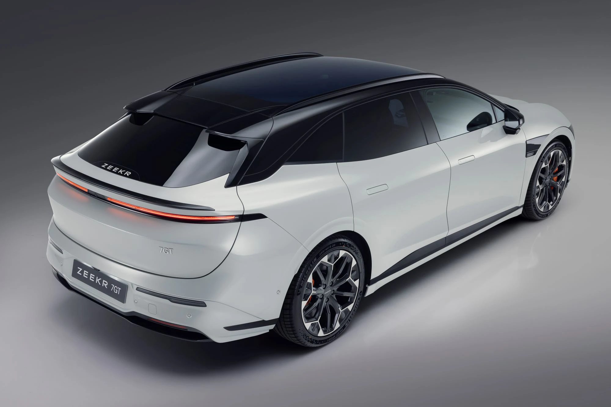 Zeekr 7GT 2026 Skraa Oppe