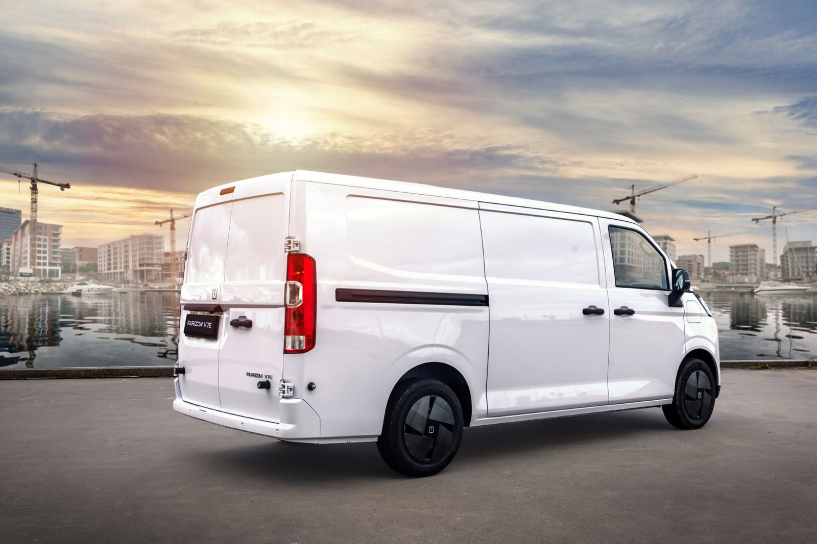 Farizon V7E 2026 Skraa Side